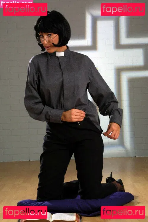 Adele Stephens Onlyfans Photo Gallery 