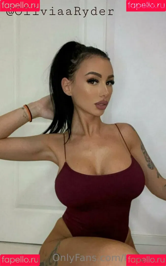 kira_brunette1 Onlyfans Photo Gallery 