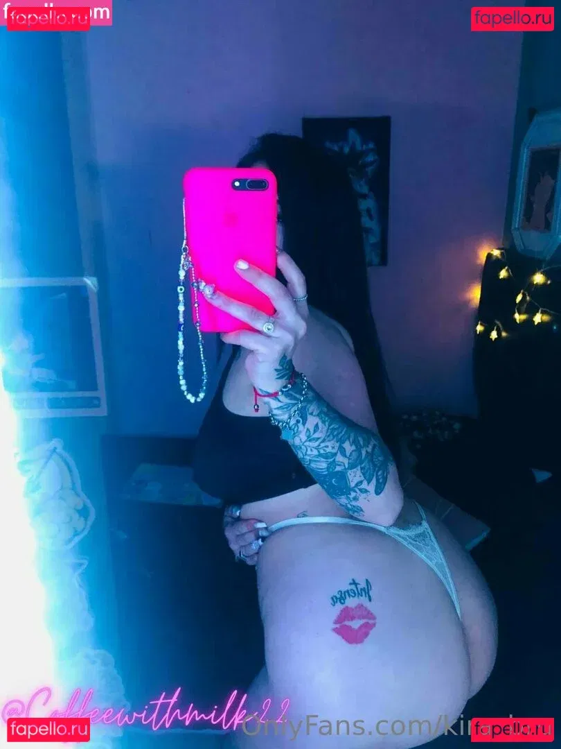 kira_brunette1 Onlyfans Photo Gallery 