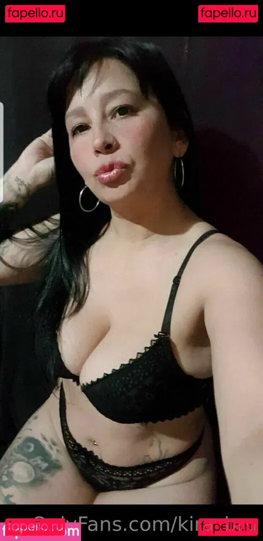 kira_brunette1 Onlyfans Photo Gallery 