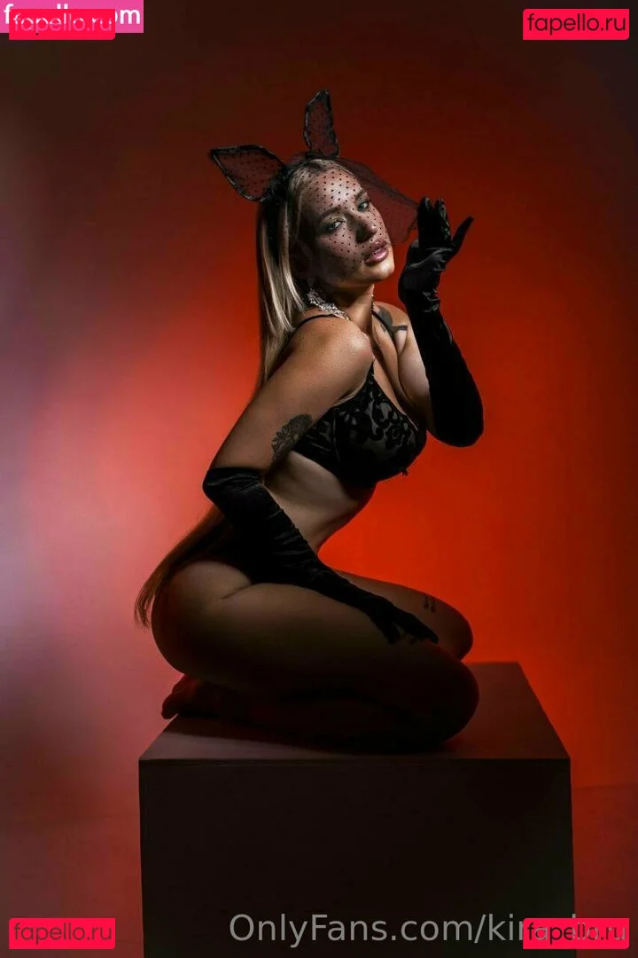 kira_brunette1 Onlyfans Photo Gallery 