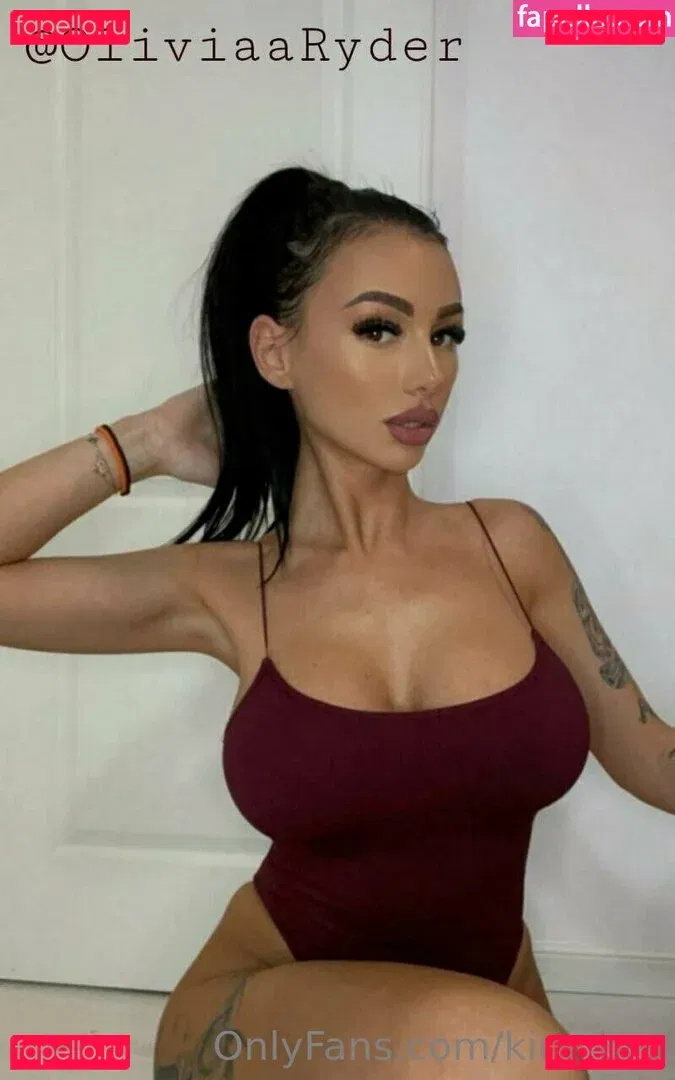 kira_brunette1 Onlyfans Photo Gallery 