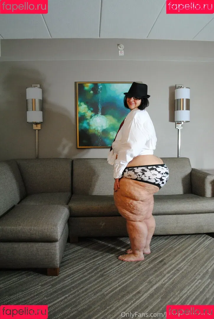 bigbootyasshley Onlyfans Photo Gallery 