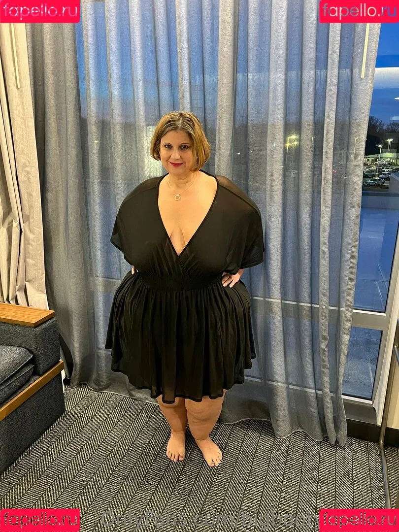 bigbootyasshley Onlyfans Photo Gallery 