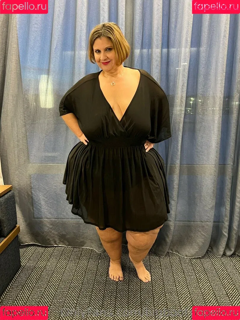 bigbootyasshley Onlyfans Photo Gallery 