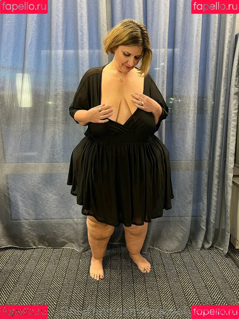 bigbootyasshley Onlyfans Photo Gallery 