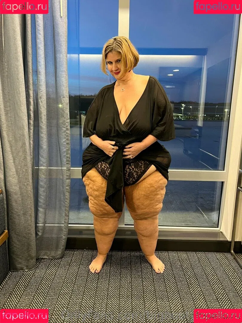 bigbootyasshley Onlyfans Photo Gallery 