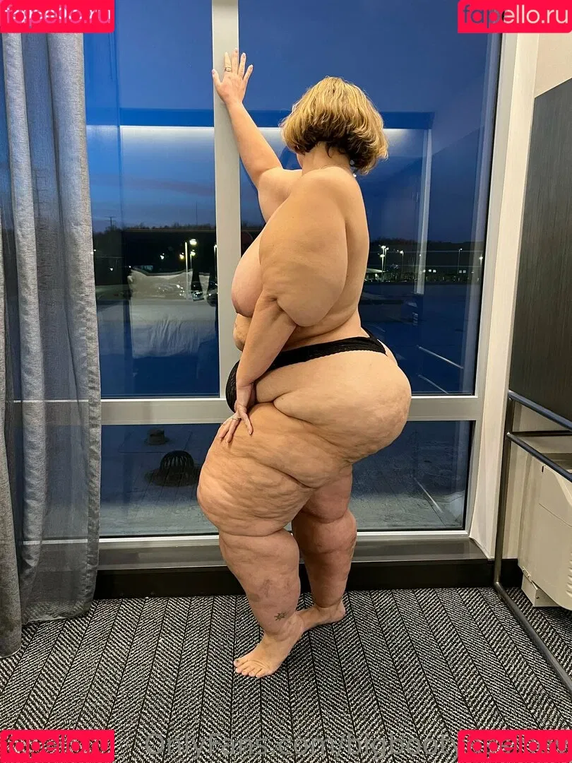 bigbootyasshley Onlyfans Photo Gallery 