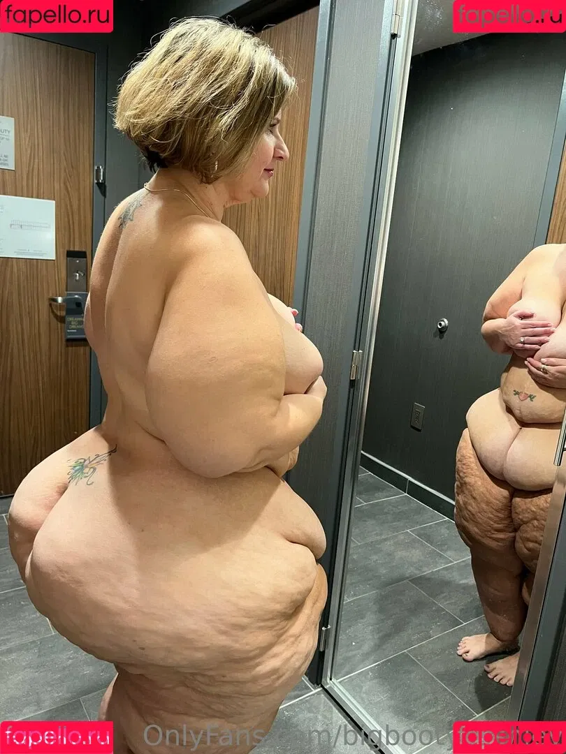 bigbootyasshley Onlyfans Photo Gallery 
