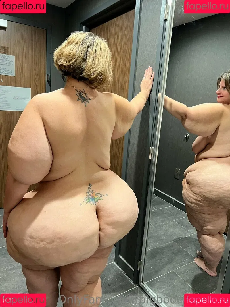 bigbootyasshley Onlyfans Photo Gallery 