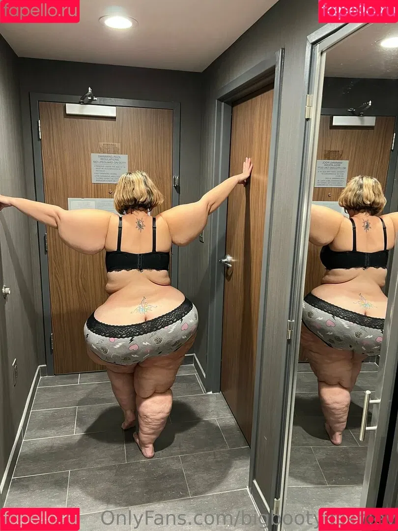 bigbootyasshley Onlyfans Photo Gallery 
