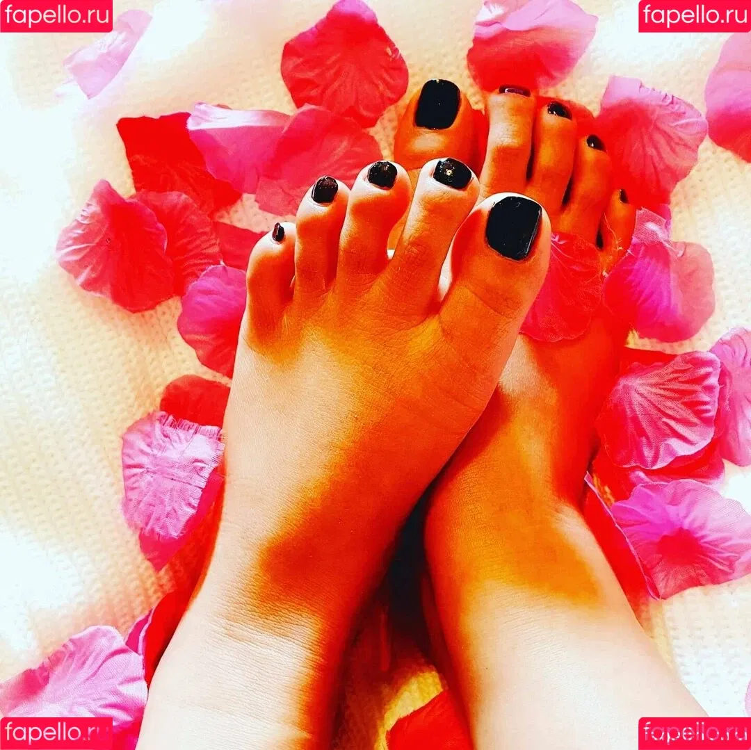 msspinay Onlyfans Photo Gallery 