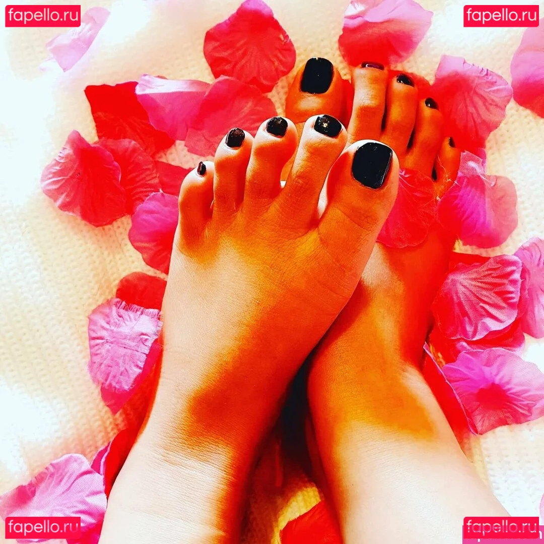 msspinay Onlyfans Photo Gallery 