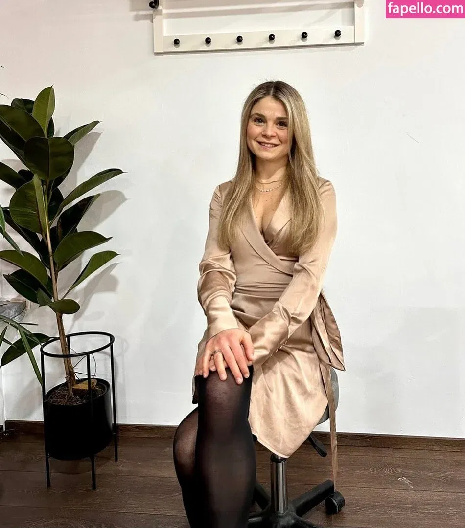 Sarah Marie Onlyfans Photo Gallery 