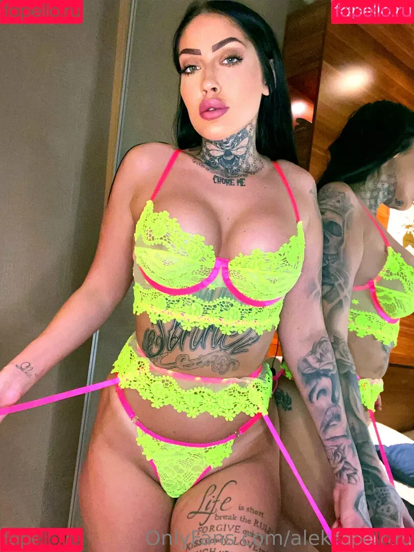 aleksandra.myuller Onlyfans Photo Gallery 