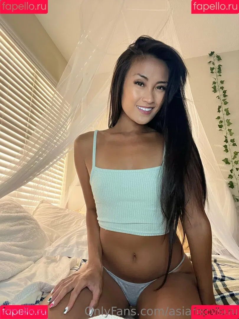 asiankrystal Onlyfans Photo Gallery 
