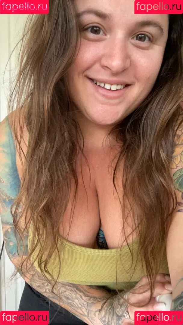 HandfulHeather Onlyfans Photo Gallery 