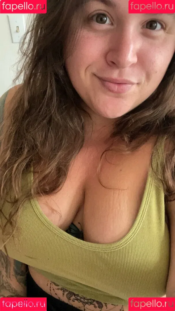 HandfulHeather Onlyfans Photo Gallery 