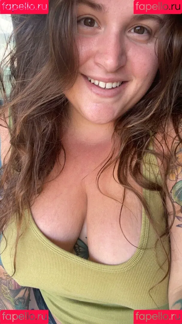 HandfulHeather Onlyfans Photo Gallery 
