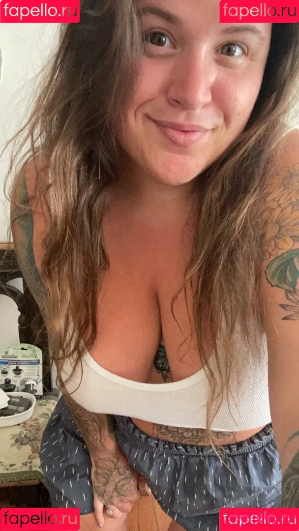 HandfulHeather Onlyfans Photo Gallery 