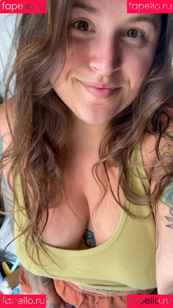 HandfulHeather Onlyfans Photo Gallery 