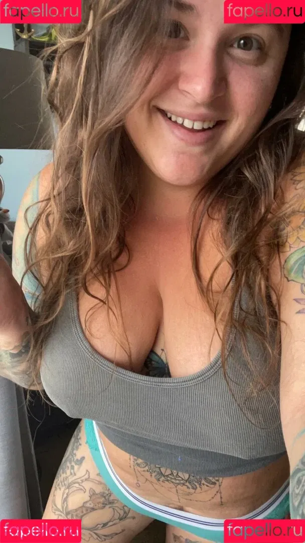 HandfulHeather Onlyfans Photo Gallery 