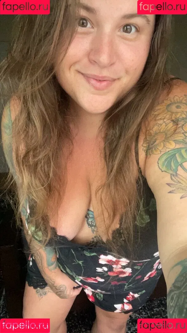 HandfulHeather Onlyfans Photo Gallery 