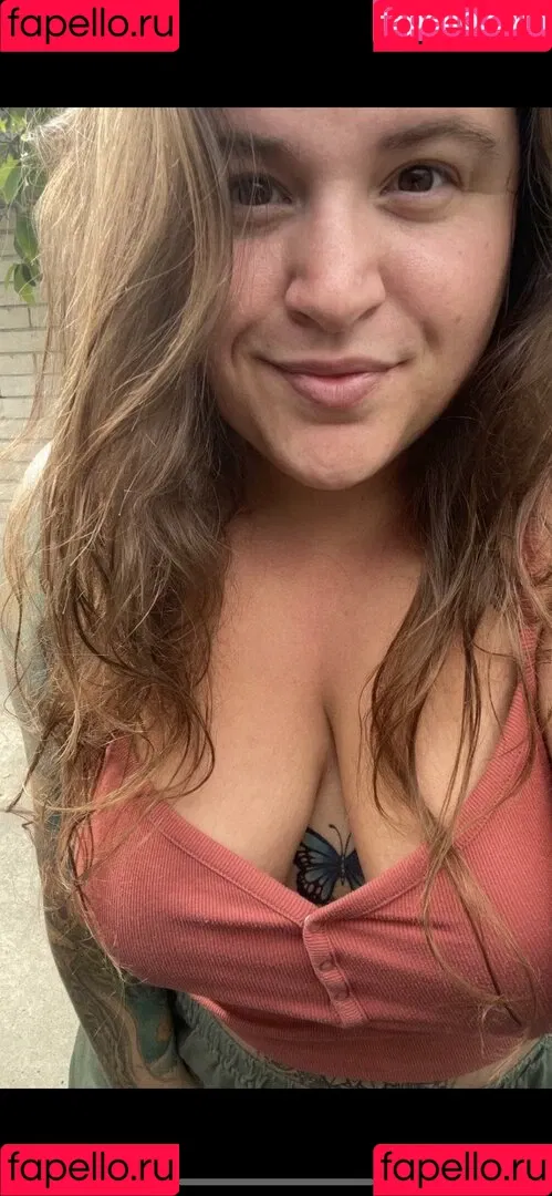 HandfulHeather Onlyfans Photo Gallery 