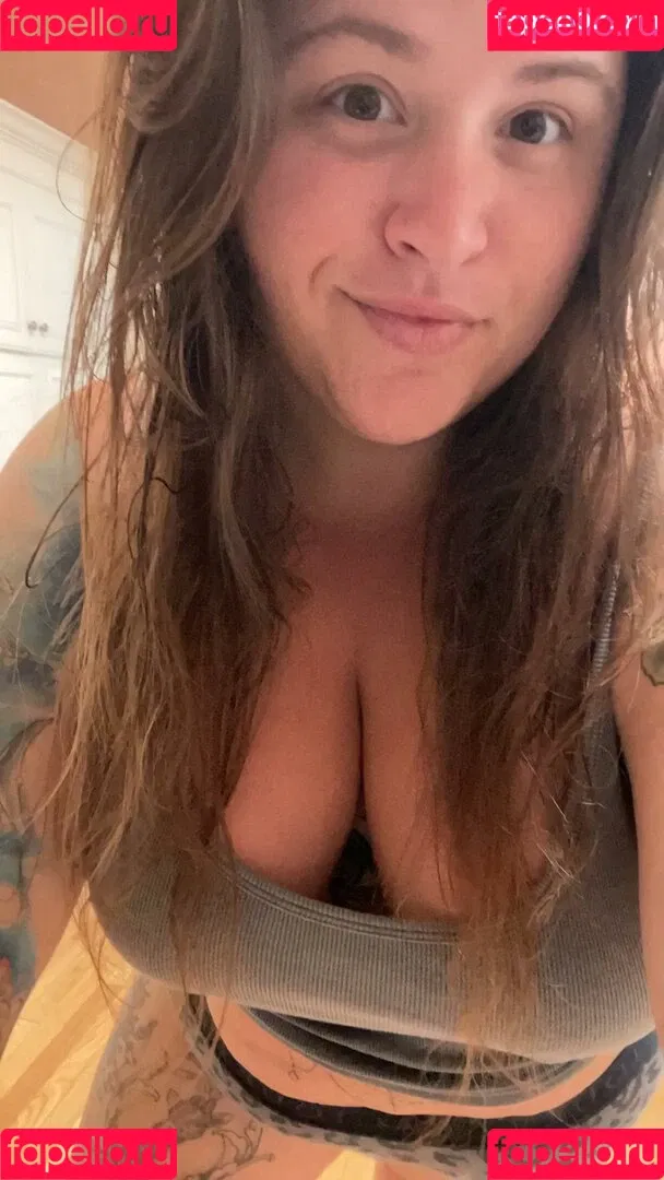 HandfulHeather Onlyfans Photo Gallery 