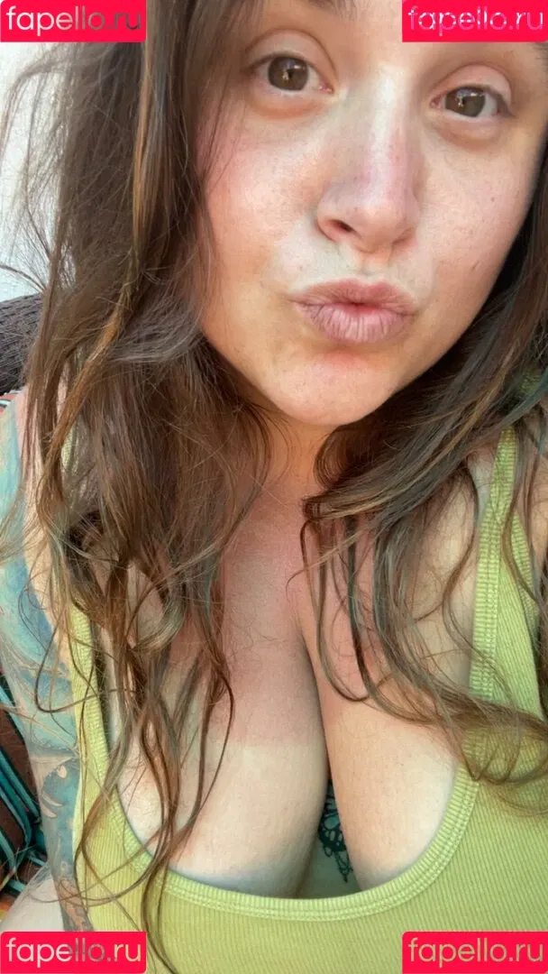 HandfulHeather Onlyfans Photo Gallery 