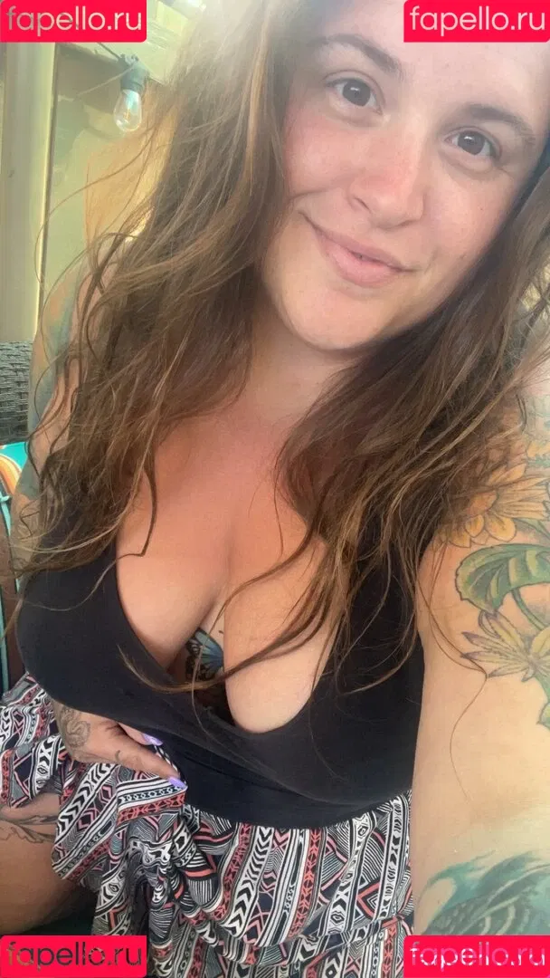 HandfulHeather Onlyfans Photo Gallery 