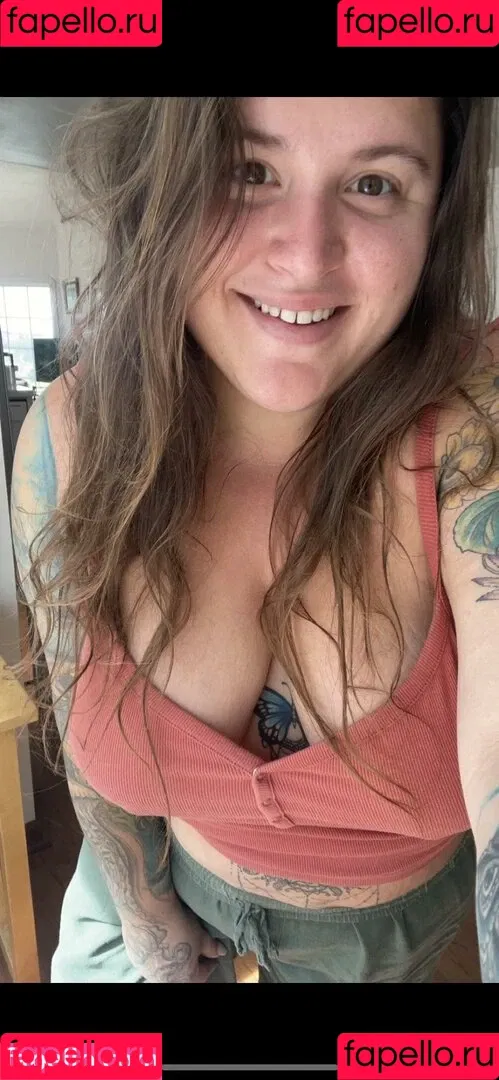 HandfulHeather Onlyfans Photo Gallery 