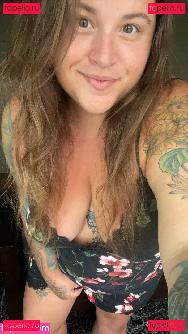 HandfulHeather Onlyfans Photo Gallery 