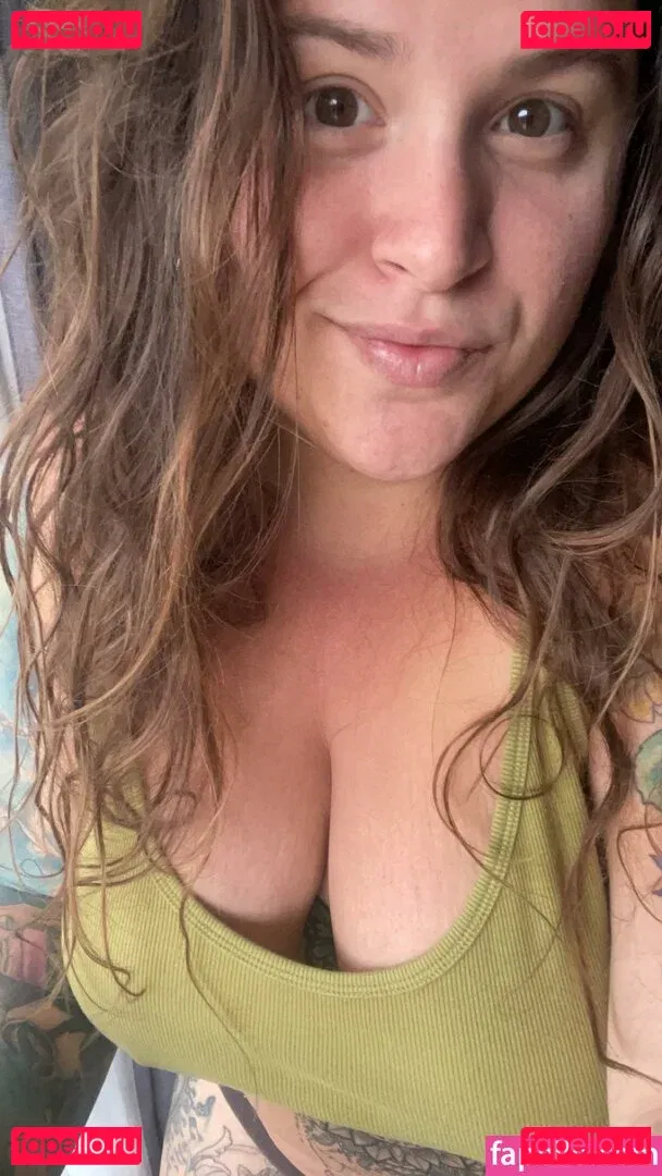 HandfulHeather Onlyfans Photo Gallery 