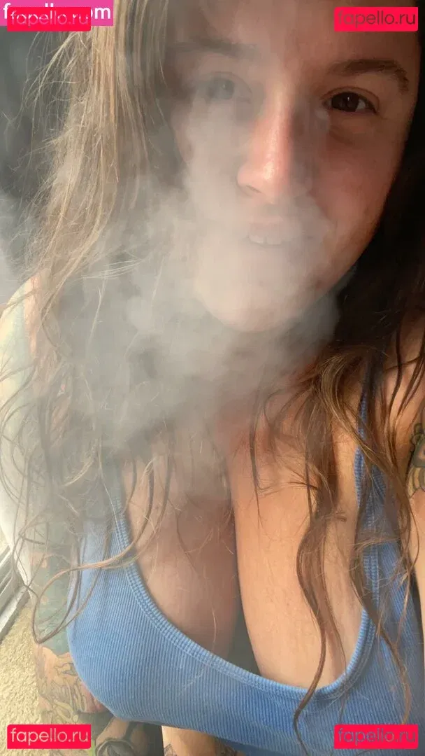 HandfulHeather Onlyfans Photo Gallery 