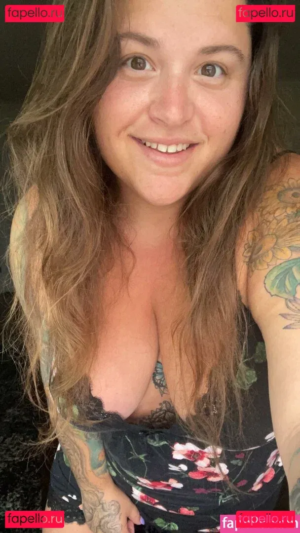 HandfulHeather Onlyfans Photo Gallery 