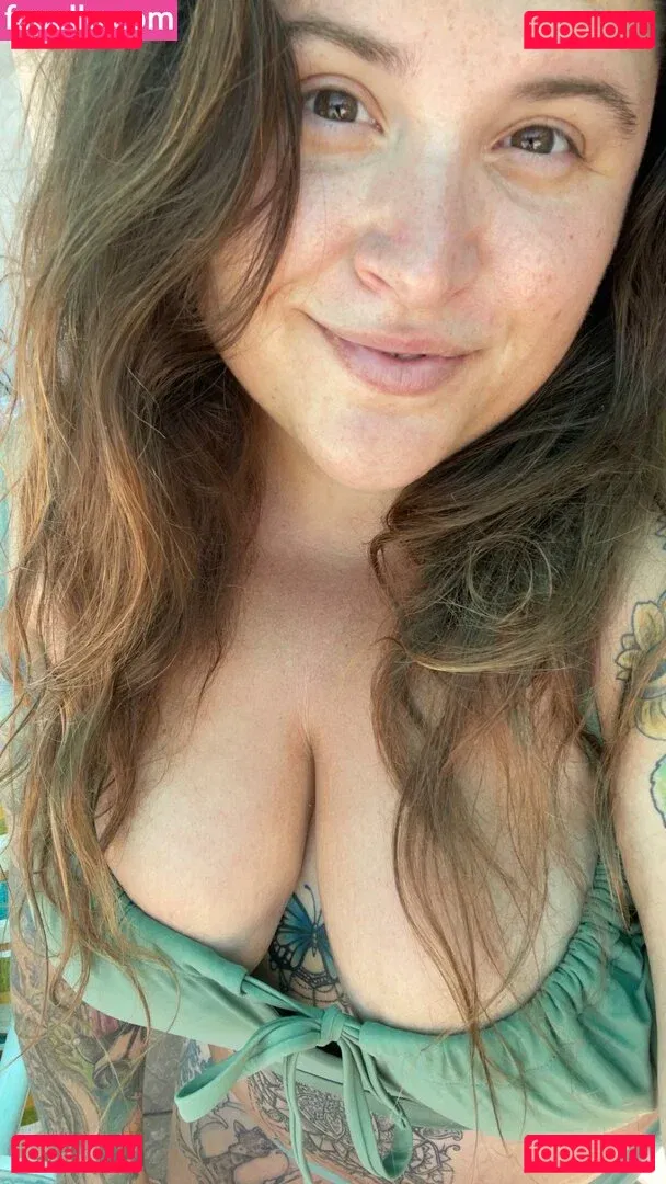 HandfulHeather Onlyfans Photo Gallery 