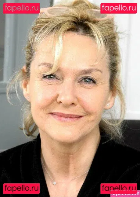Amanda Burton Onlyfans Photo Gallery 