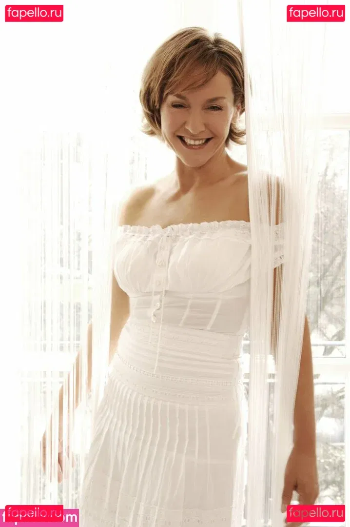 Amanda Burton Onlyfans Photo Gallery 