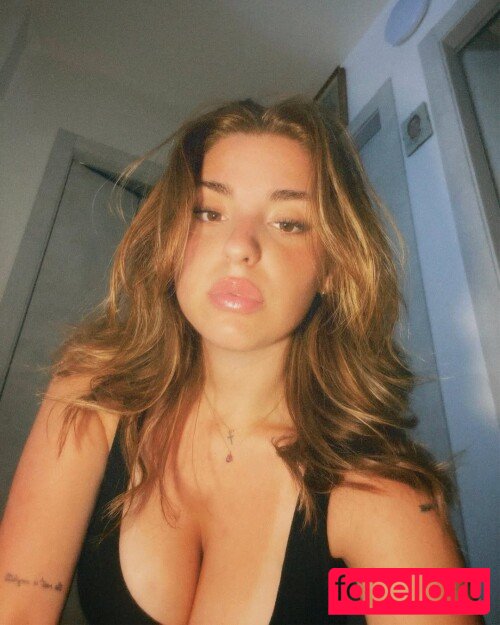 Martina Peach Onlyfans Photo Gallery 