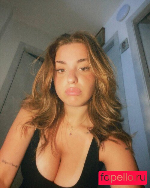 Martina Peach Onlyfans Photo Gallery 