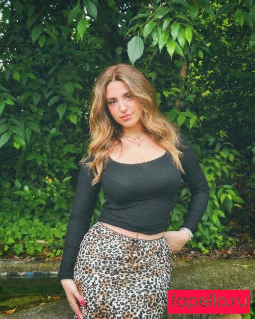 Martina Peach Onlyfans Photo Gallery 