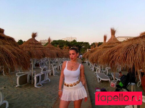 Martina Peach Onlyfans Photo Gallery 