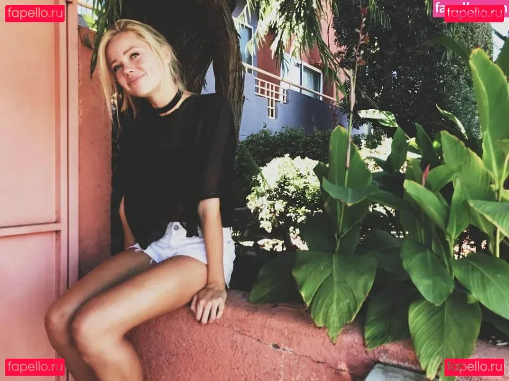 Annalisa Cochrane Onlyfans Photo Gallery 