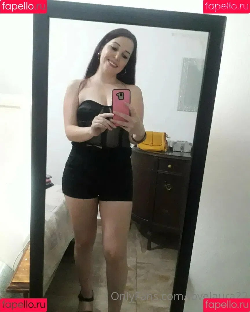 lovelaura22 Onlyfans Photo Gallery 