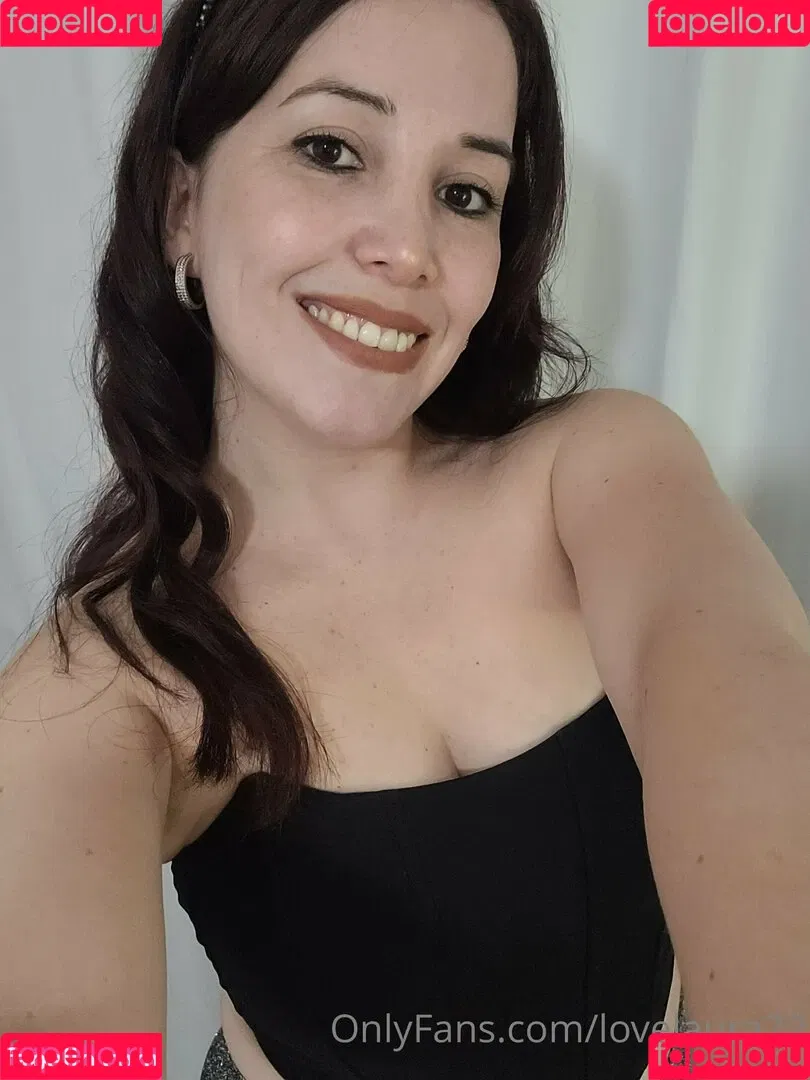 lovelaura22 Onlyfans Photo Gallery 