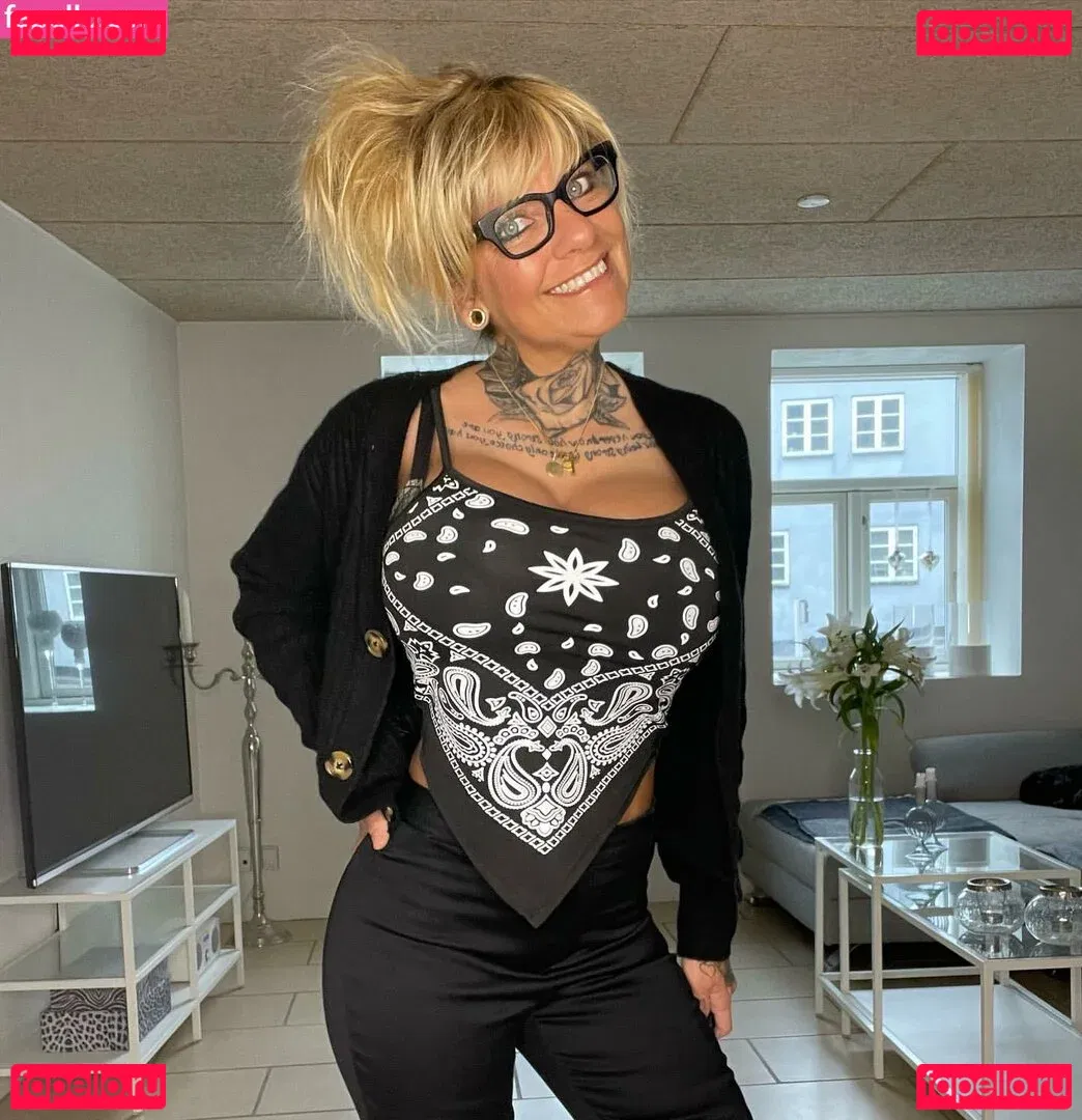 Winnie Nielsen Onlyfans Photo Gallery 