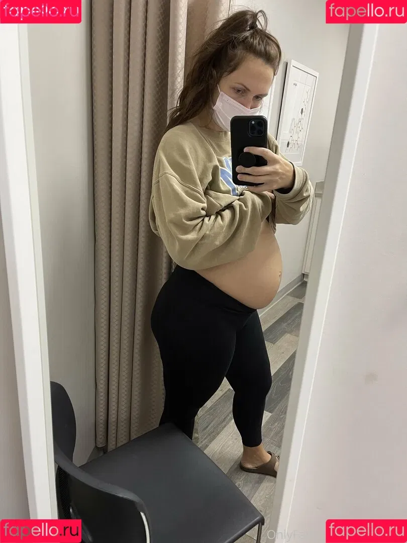 cum4kate Onlyfans Photo Gallery 