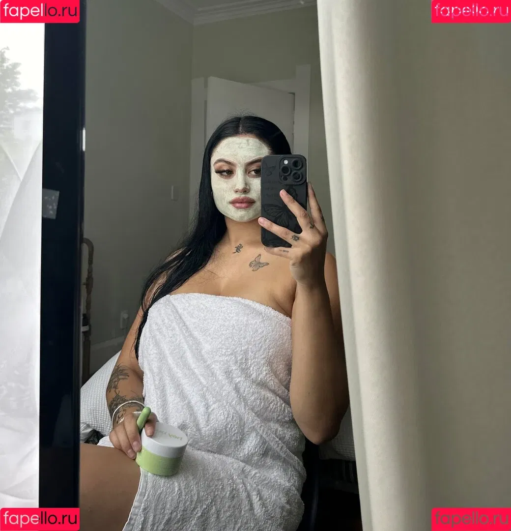 taylaraywhite Onlyfans Photo Gallery 