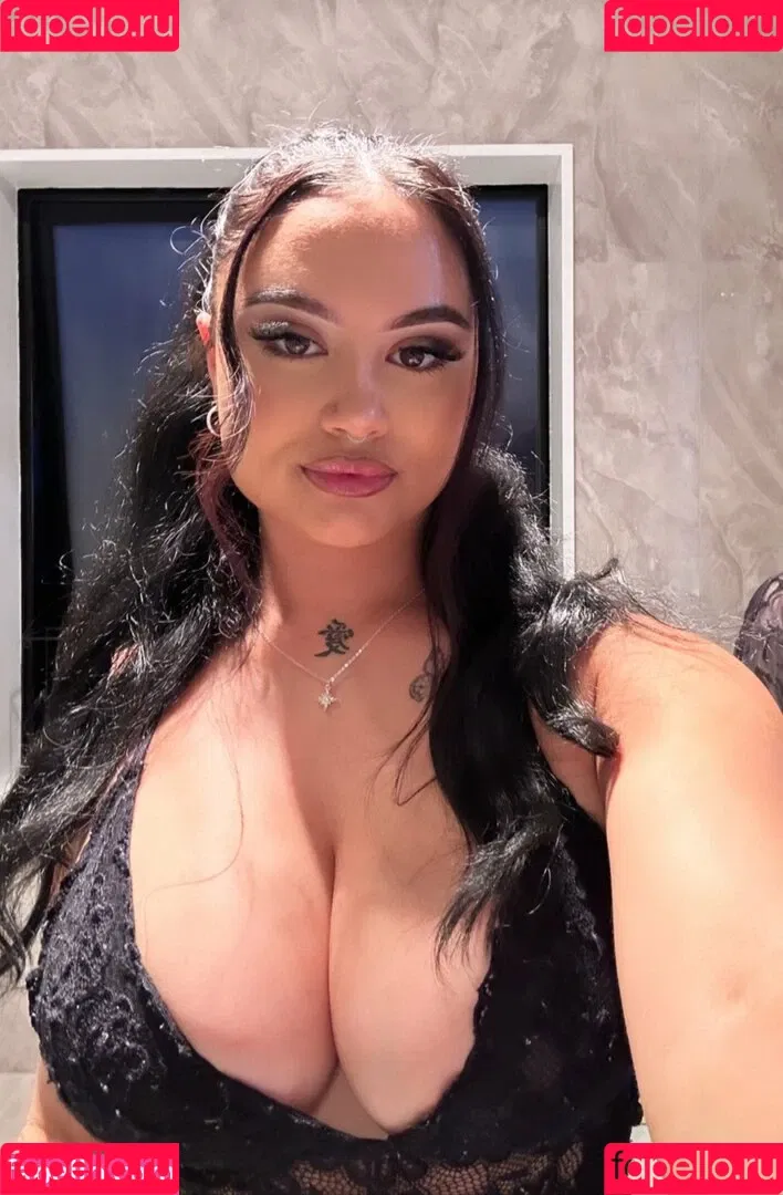 taylaraywhite Onlyfans Photo Gallery 